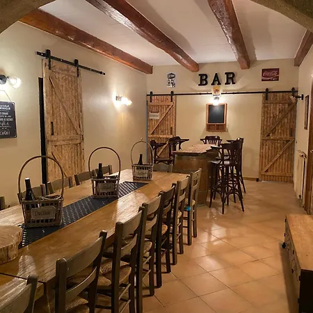 Domaine Estribo Frühstückspension *